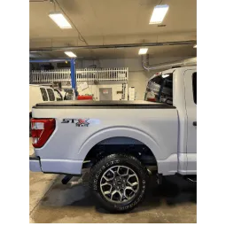 Alex's Paint & Auto Body LLC